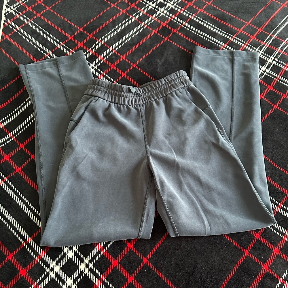 Lululemon Black Softstreme High-Rise Pant Regular